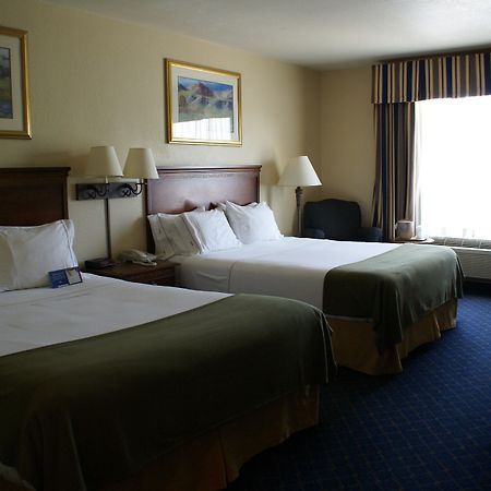 Holiday Inn Express Hotels & Suites Mountain Home, An Ihg Hotel Rum bild